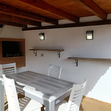 Casa Nando Holiday home *